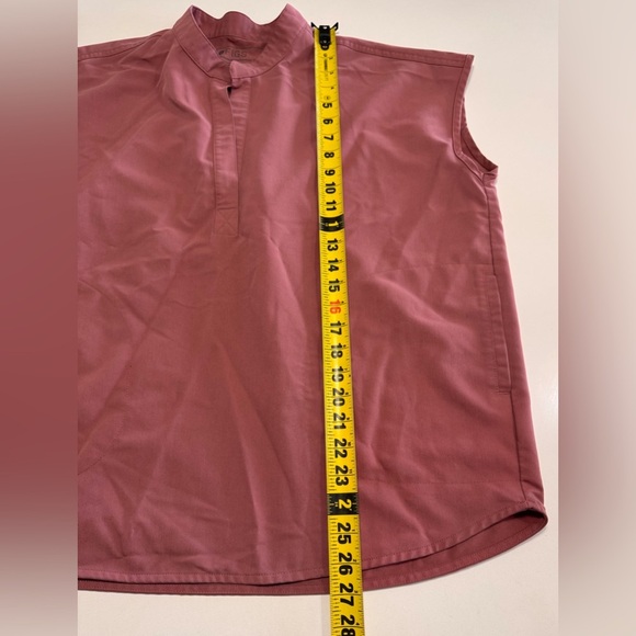 Figs Womens Rafaela Oversized Scrub Top Madarin Collar Mauve Size Large - Picture 9 of 9